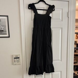 Black Sleeveless Ruffle dress